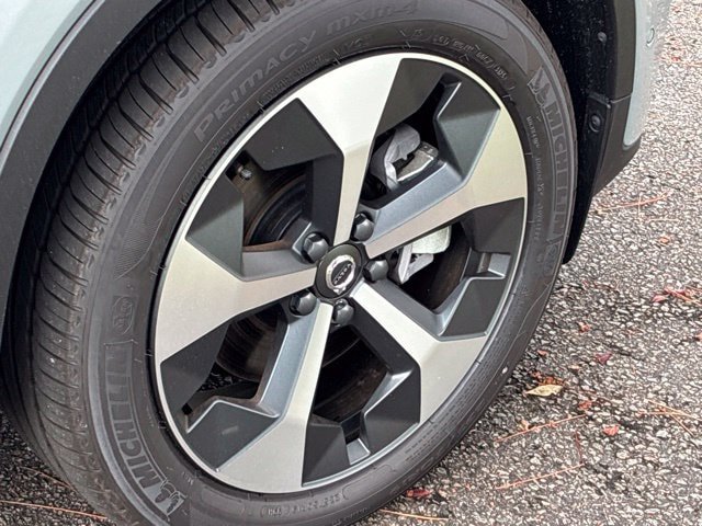 New 2026 Volvo XC40 B5 Plus w/ Protection Package Premier AWD/4WD image 17