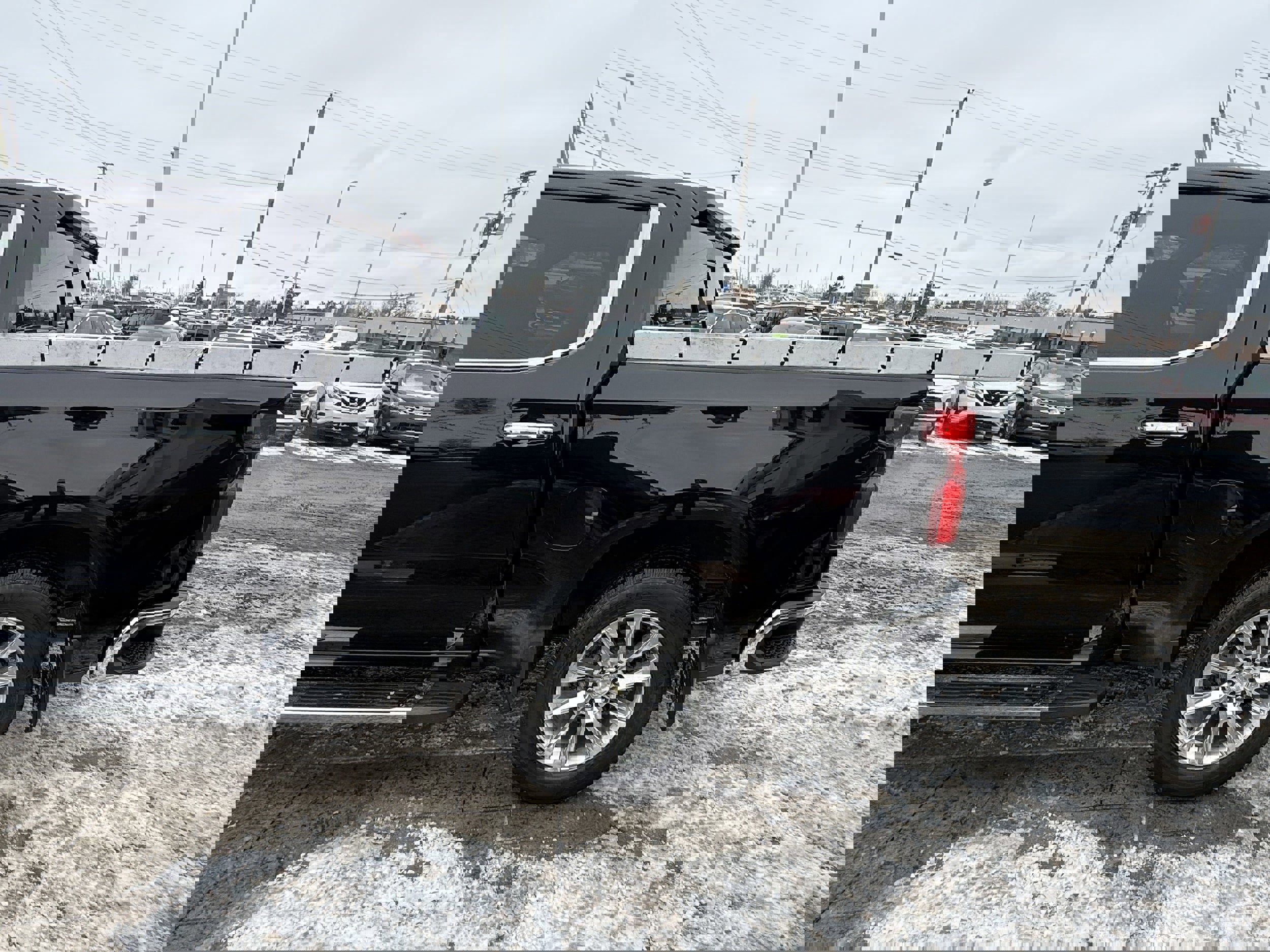 Used 2020 Chevrolet Silverado 1500 LTZ w/ LTZ Premium Package image 36