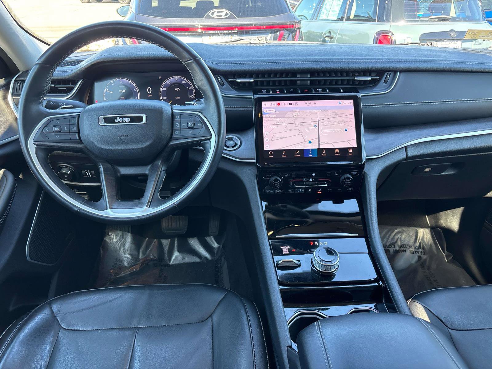 Certified 2022 Jeep Grand Cherokee L Limited AWD/4WD image 10