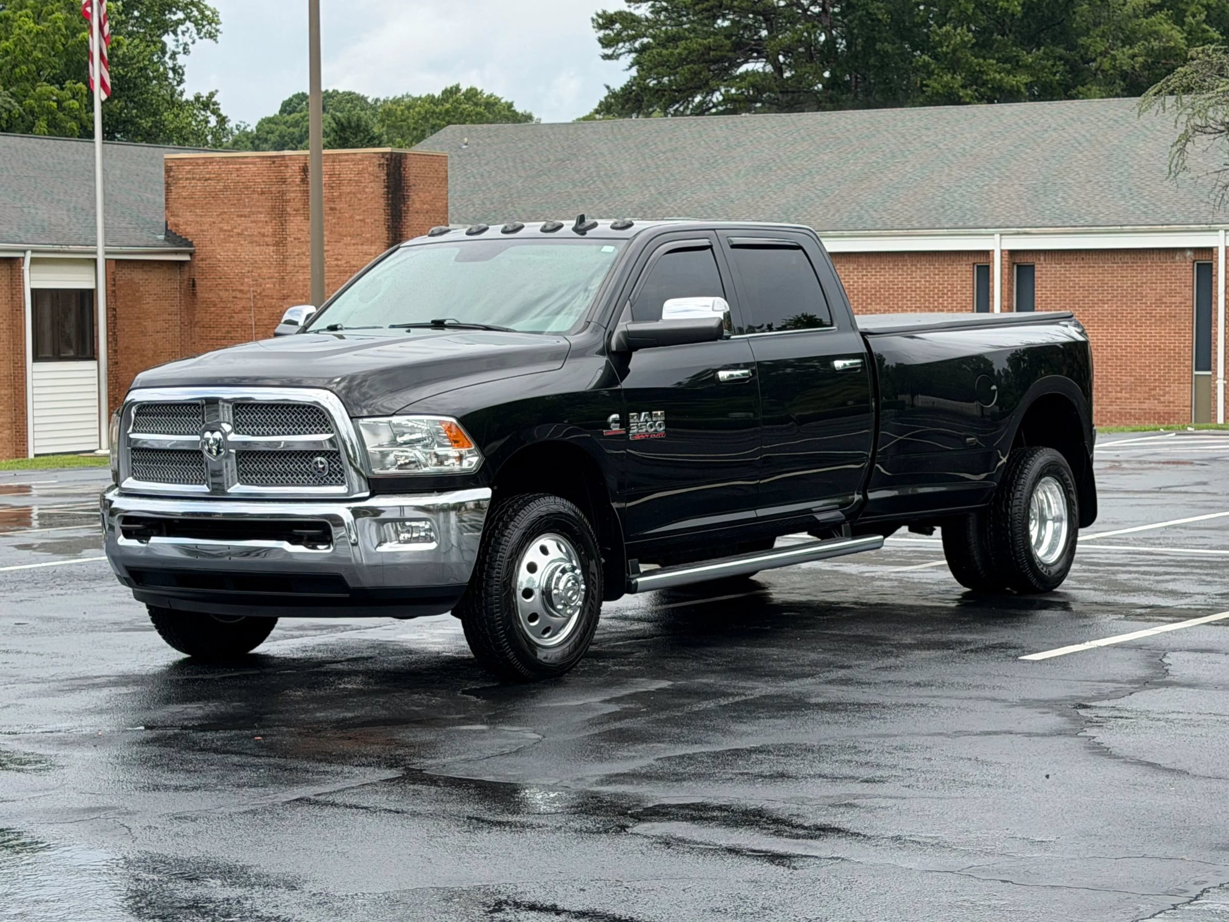 Used 2018 RAM 3500 Lone Star AWD/4WD image 1