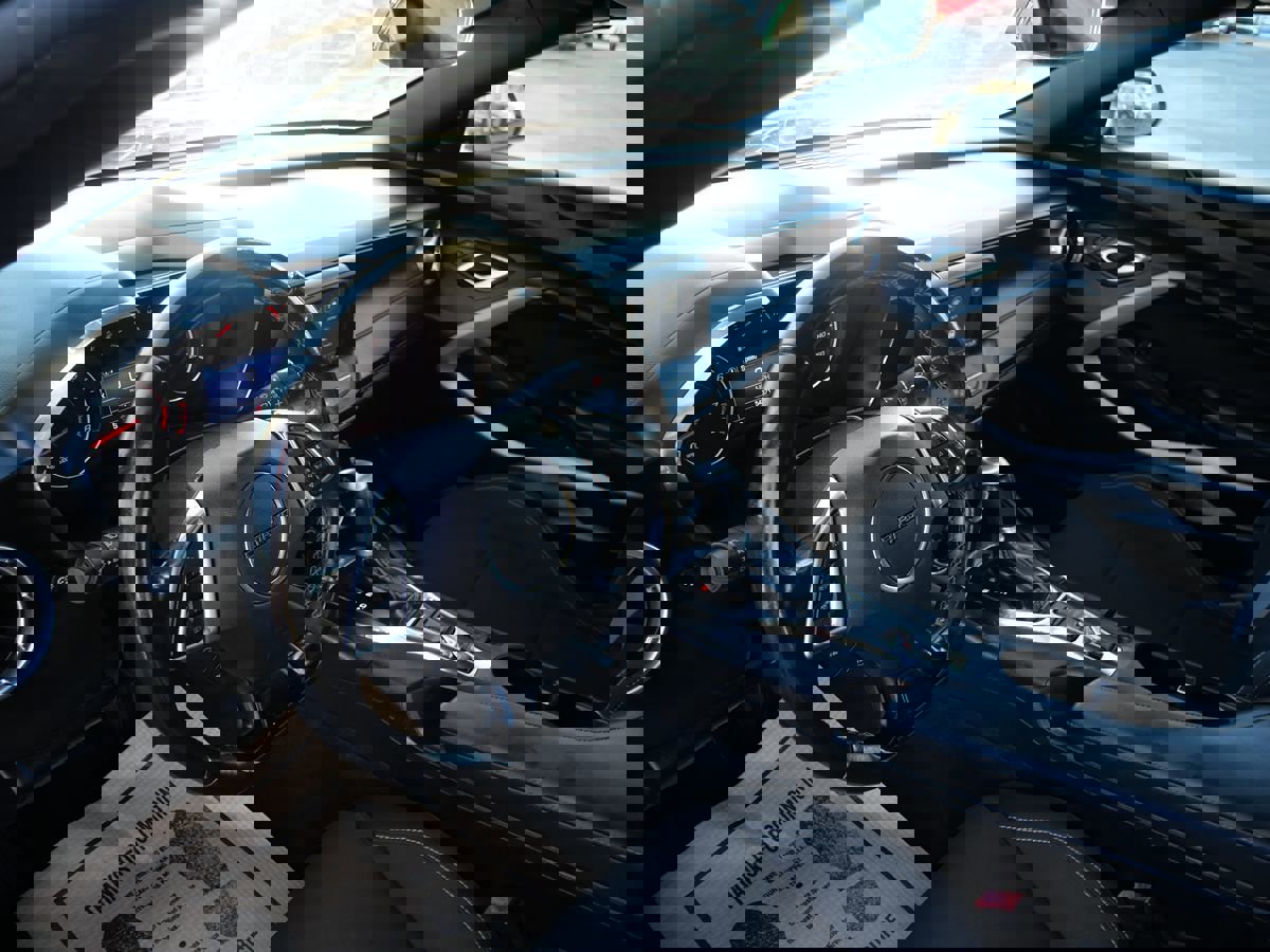 Used 2019 Chevrolet Camaro LT image 18