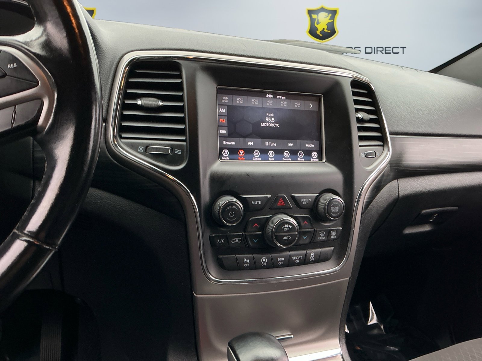 Used 2021 Jeep Grand Cherokee Laredo image 13