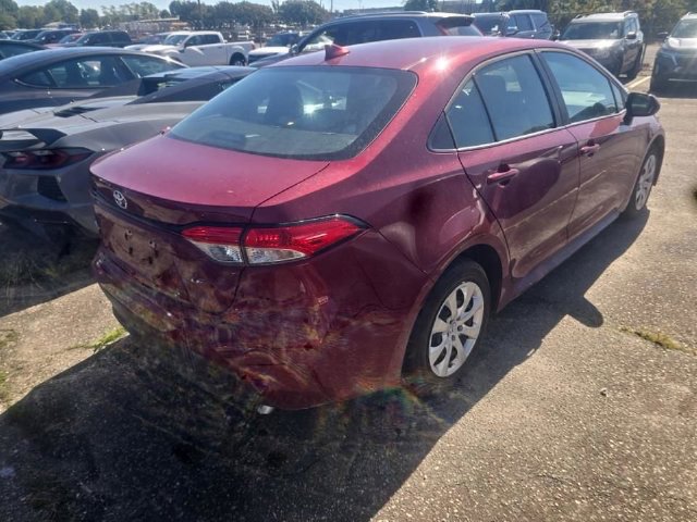 Used 2026 Toyota Corolla LE FWD image 4