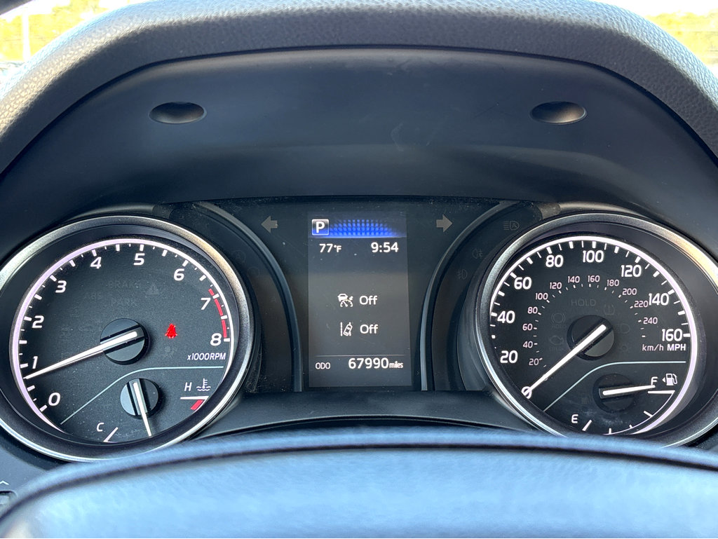 Used 2023 Toyota Camry SE image 5