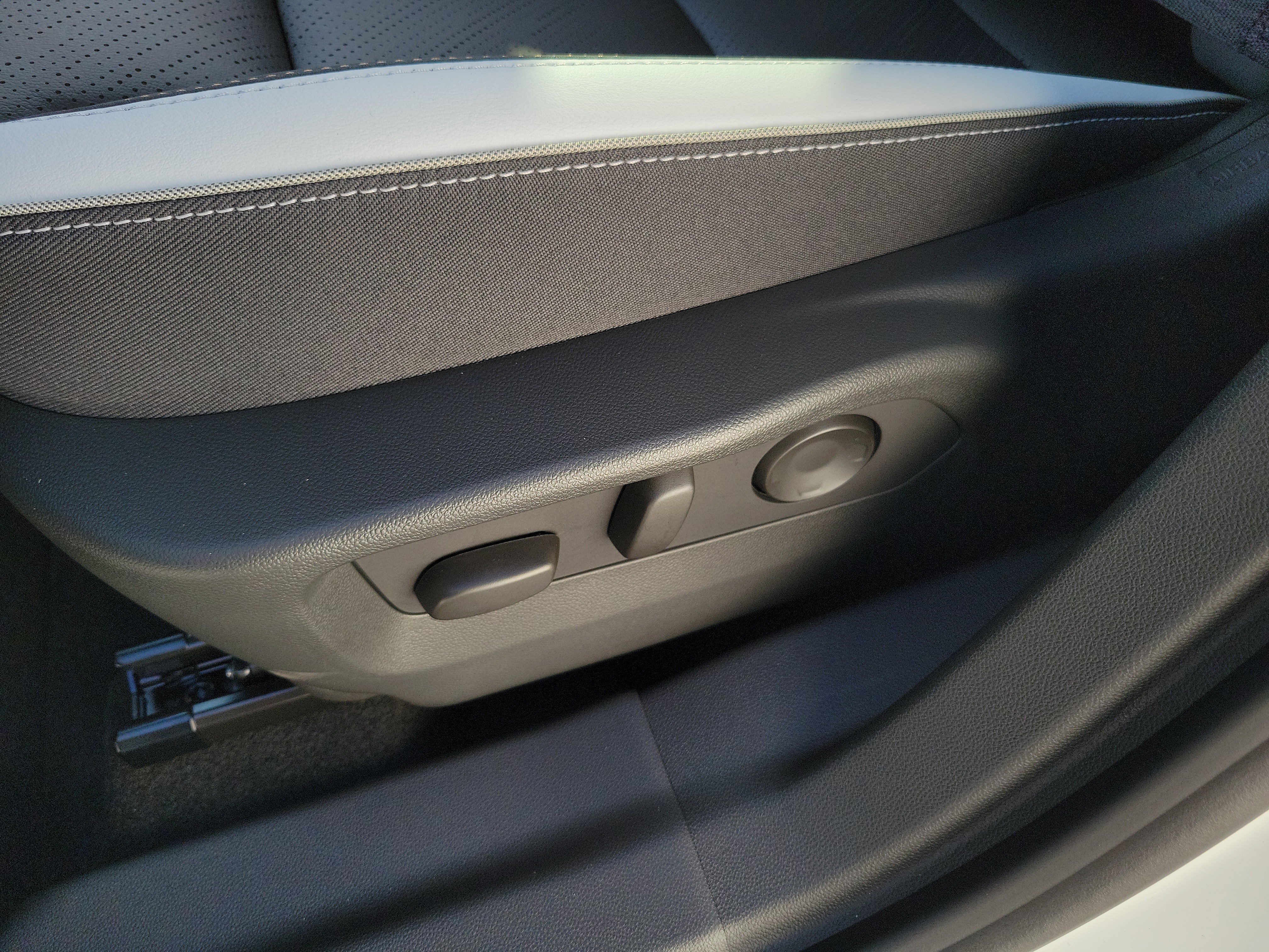 New 2026 Buick Envision Sport Touring image 23