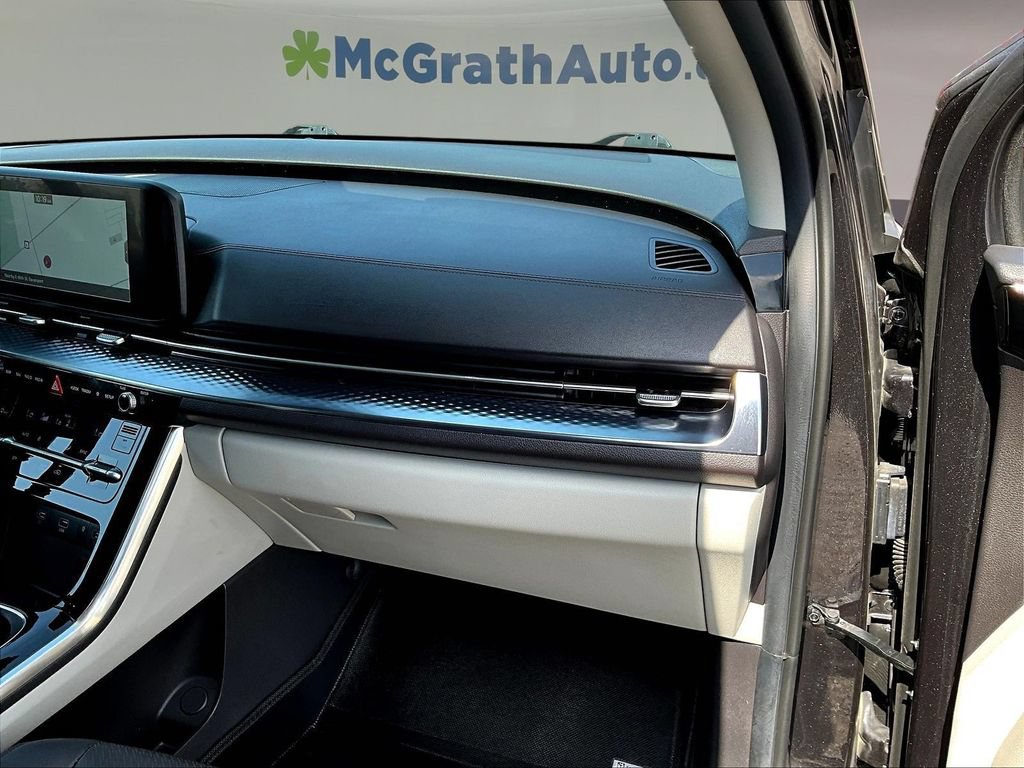Used 2023 Kia Carnival SX Prestige FWD image 29