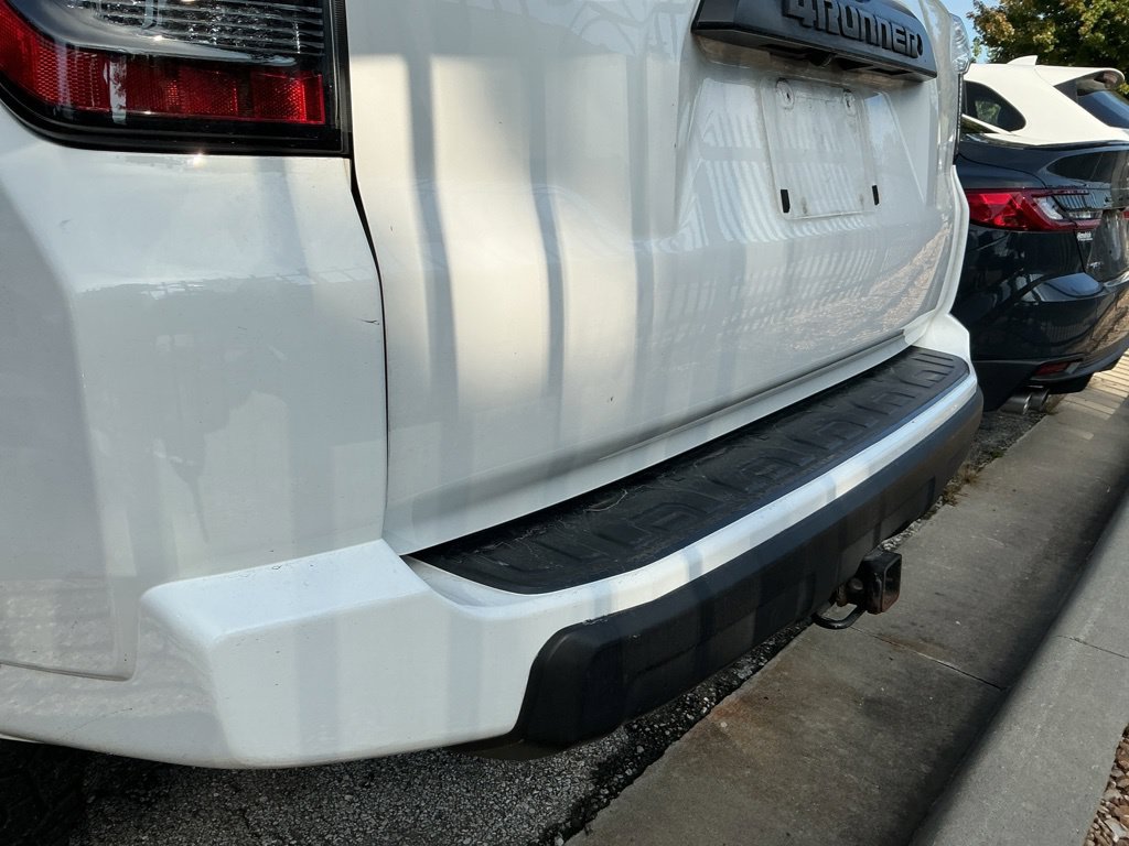Used 2017 Toyota 4Runner TRD Off-Road Premium AWD/4WD image 10