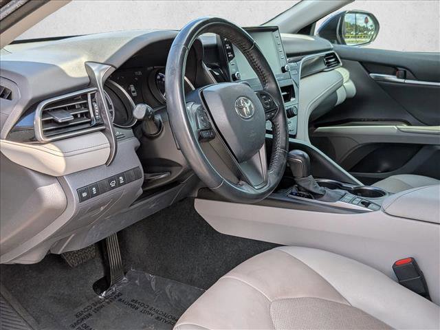 Used 2022 Toyota Camry XSE image 10