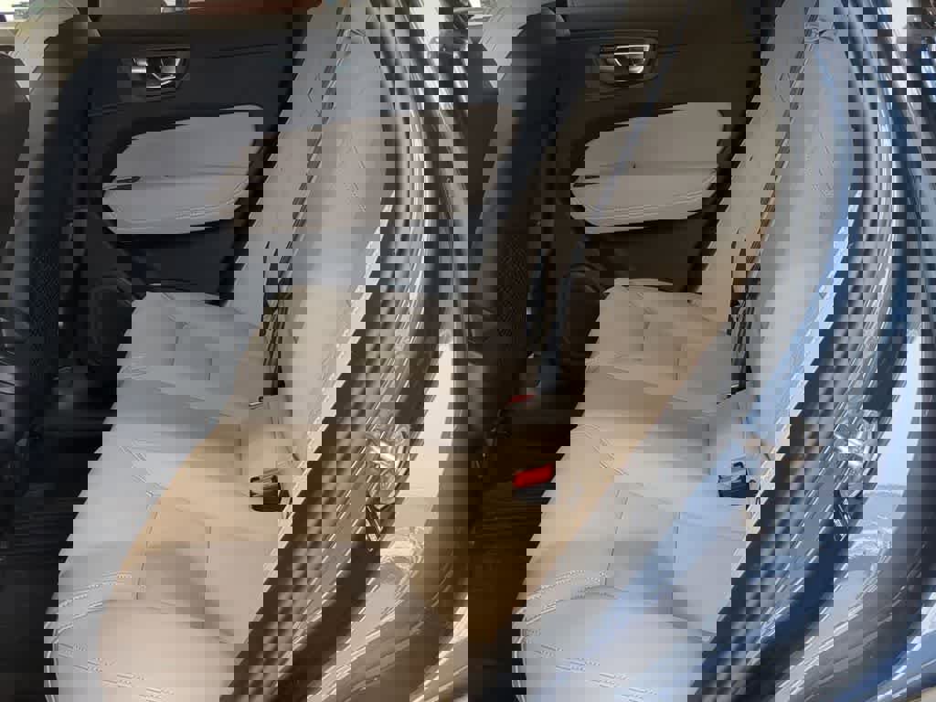 New 2026 Volvo XC60 B5 Plus w/ Protection Package Premier image 11