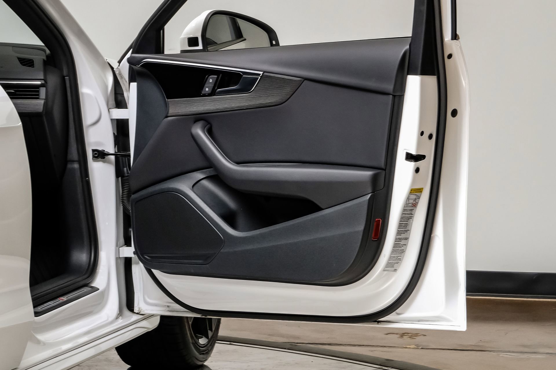 Used 2023 Audi A4 2.0T Premium w/ Convenience Package image 48