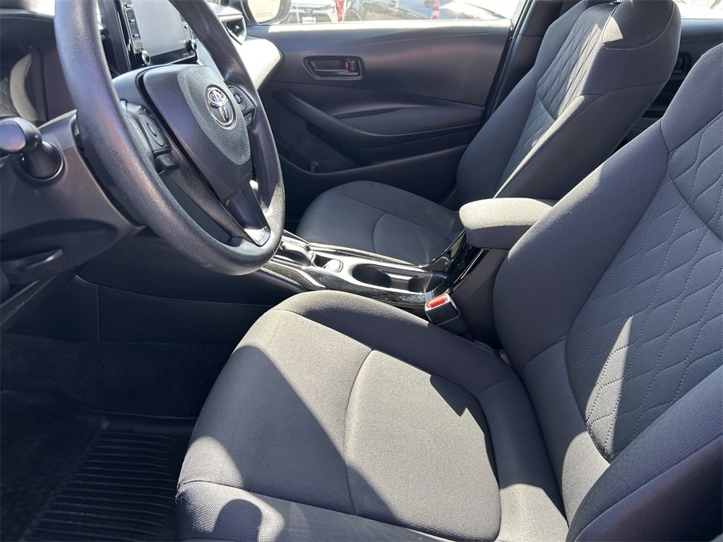 Used 2022 Toyota Corolla LE w/ LE Convenience Package image 11