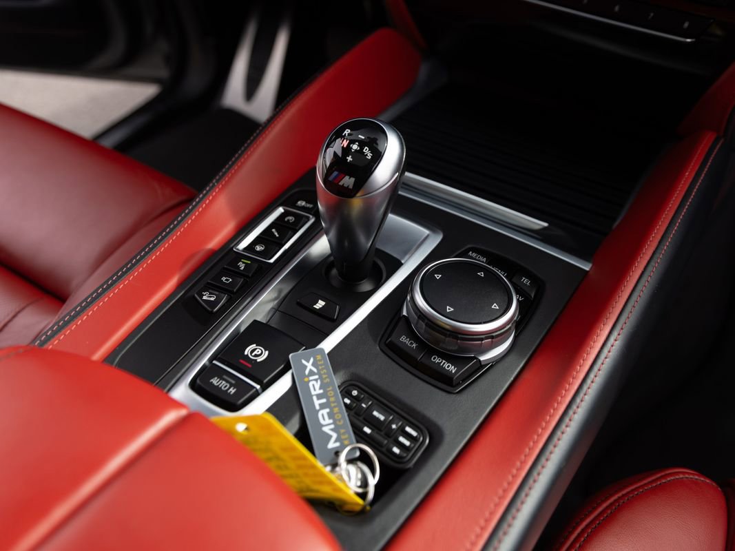 Used 2015 BMW X6 M image 23