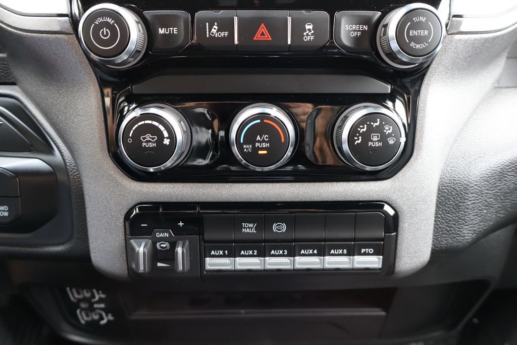 Used 2025 RAM 4500 Tradesman w/ Safety Group AWD/4WD image 10
