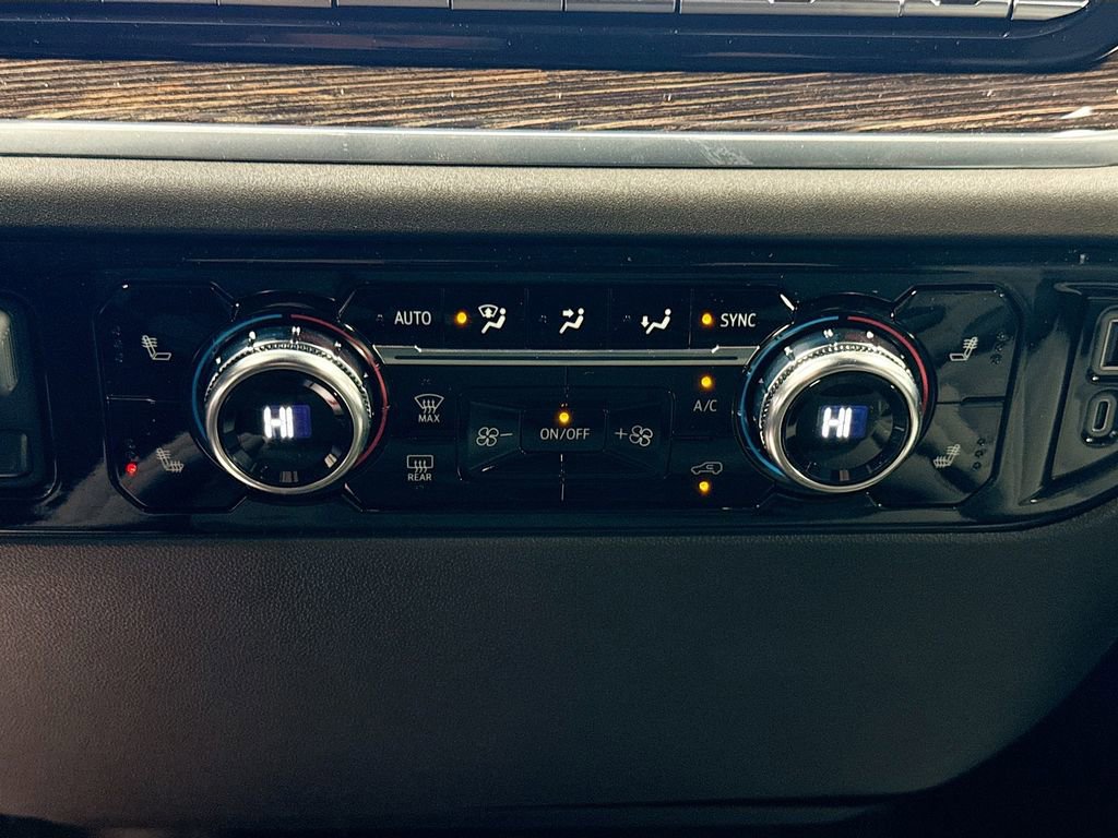 New 2026 GMC Sierra 1500 SLE w/ Preferred Package image 16