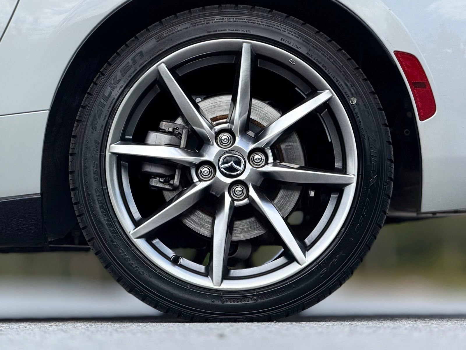 Used 2018 MAZDA MX-5 Miata RF Grand Touring image 19