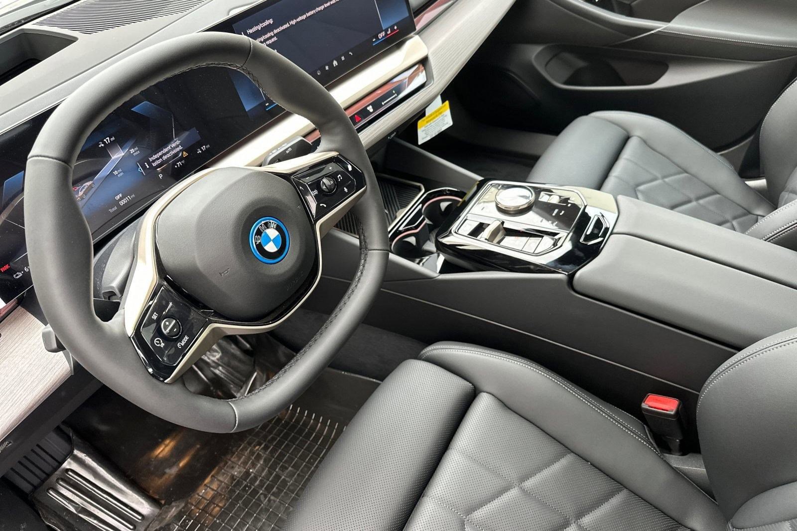 New 2026 BMW i5 eDrive40 image 4