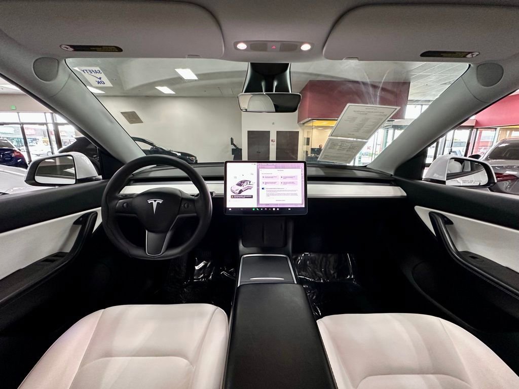 Used 2021 Tesla Model Y Long Range image 22