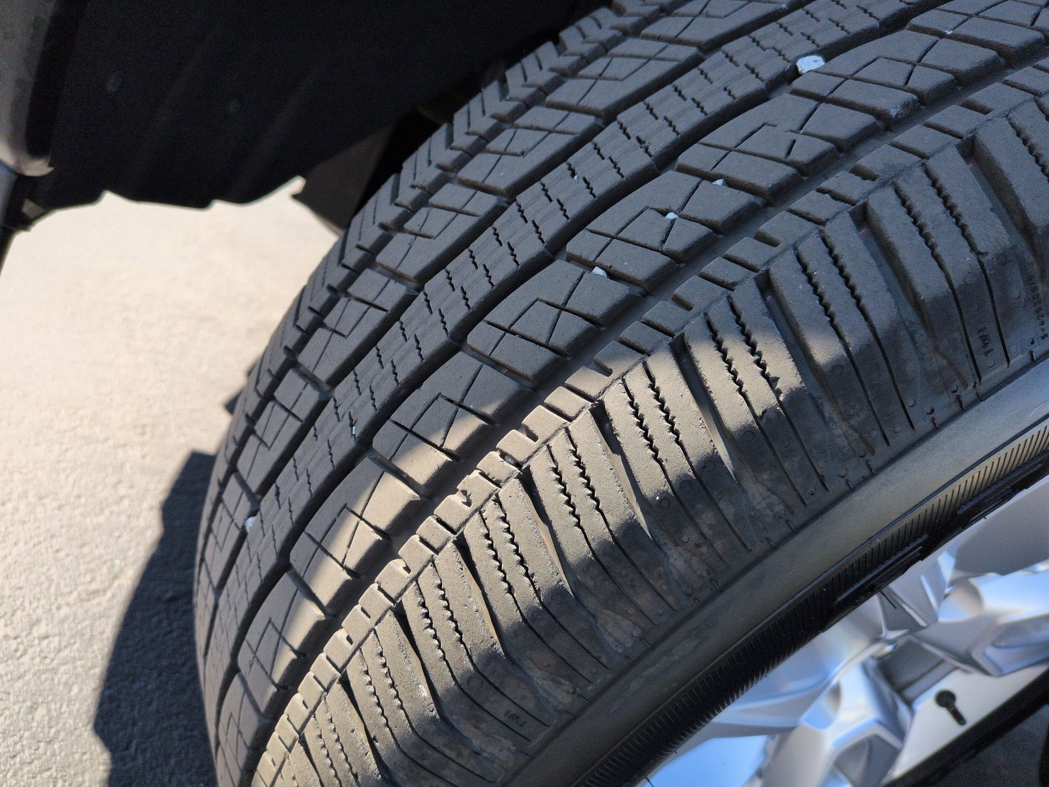 Used 2024 Chevrolet Silverado 1500 Custom image 12