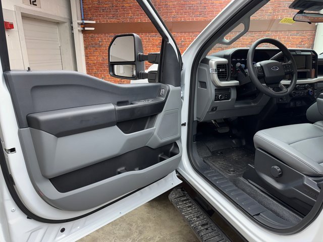 New 2026 Ford F250 XL image 9