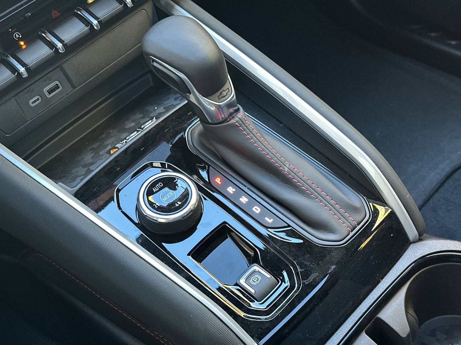 New 2025 Chevrolet Colorado Z71 w/ Midnight Edition image 25