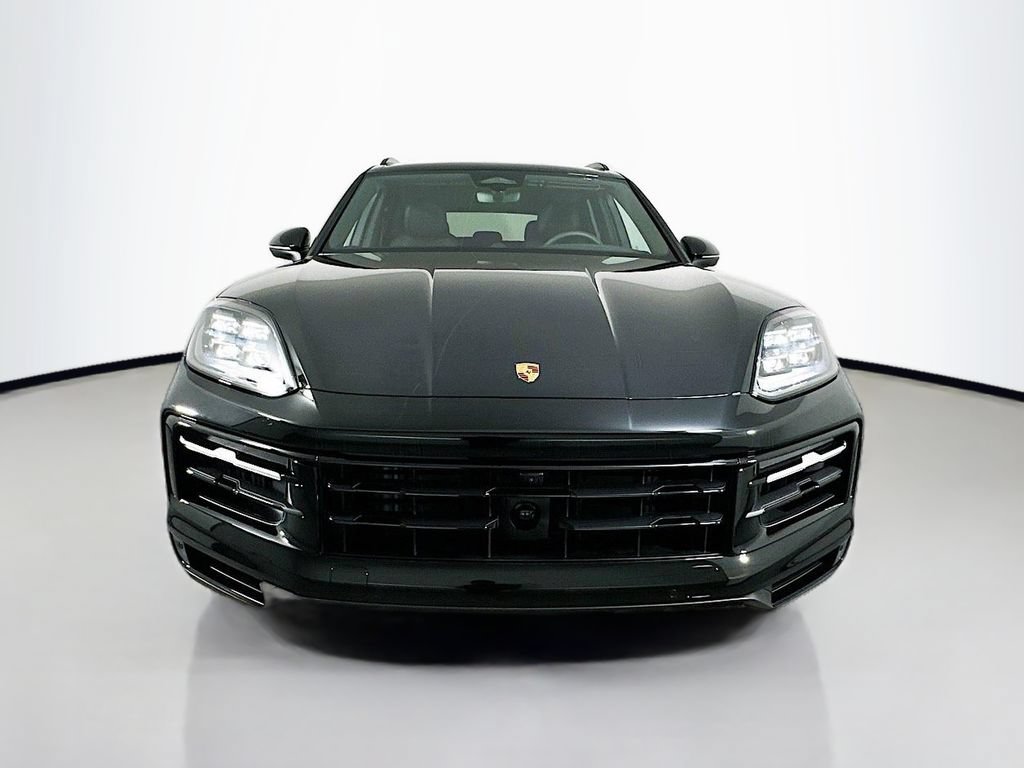 Certified 2026 Porsche Cayenne AWD/4WD image 6
