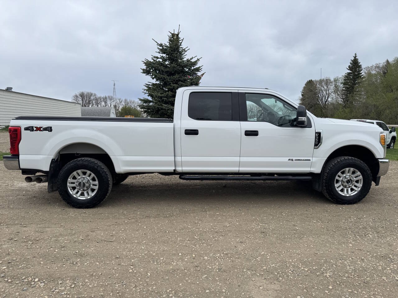 Used 2017 Ford F350 XLT w/ XLT Value Package AWD/4WD image 12