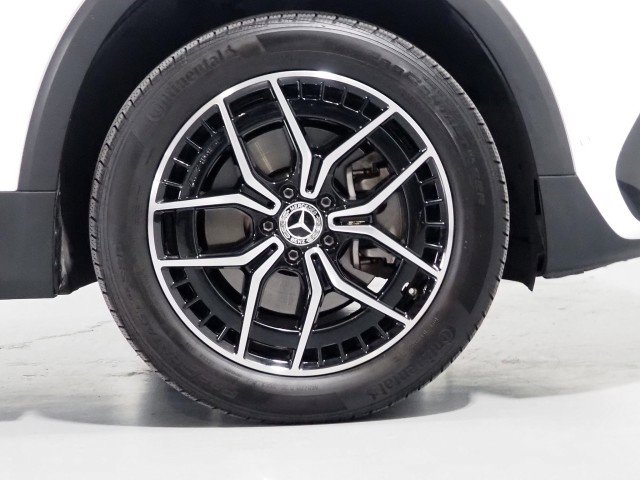Used 2022 Mercedes-Benz EQB 300 4MATIC image 40