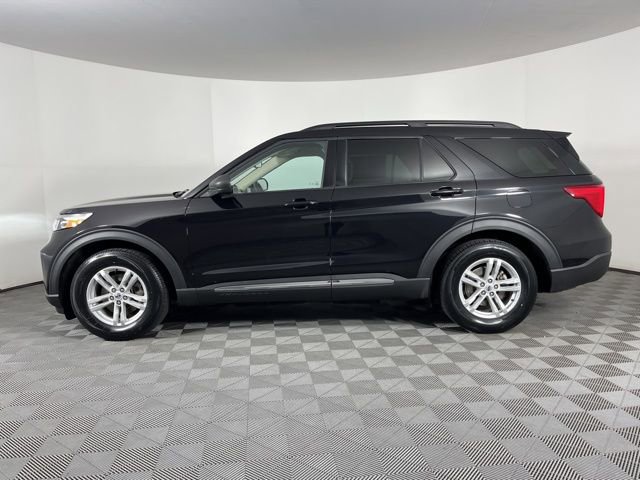 Used 2024 Ford Explorer XLT w/ Equipment Group 202A RWD image 6