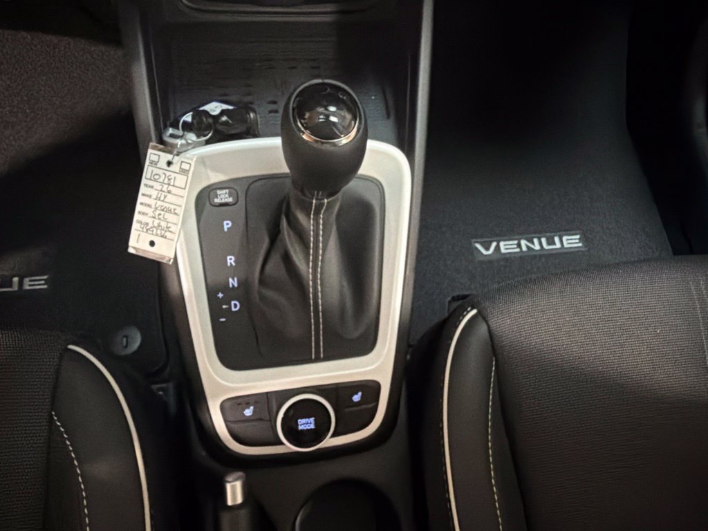 New 2026 Hyundai Venue SEL FWD image 18