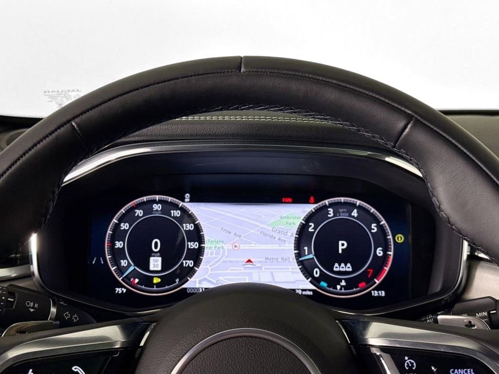 Certified 2025 Jaguar F-PACE R-Dynamic S image 10