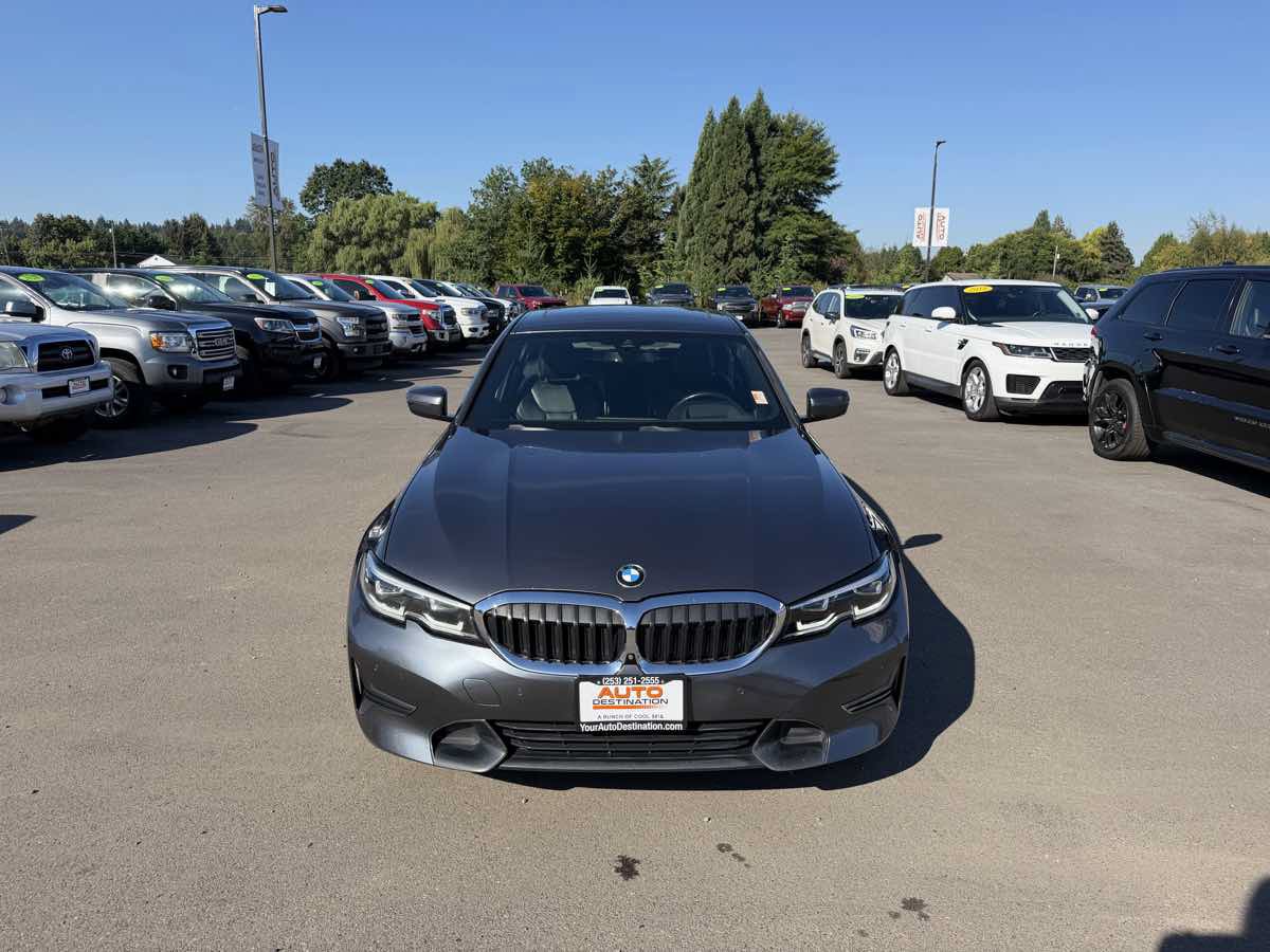 Used 2019 BMW 330i xDrive Sedan AWD/4WD image 3