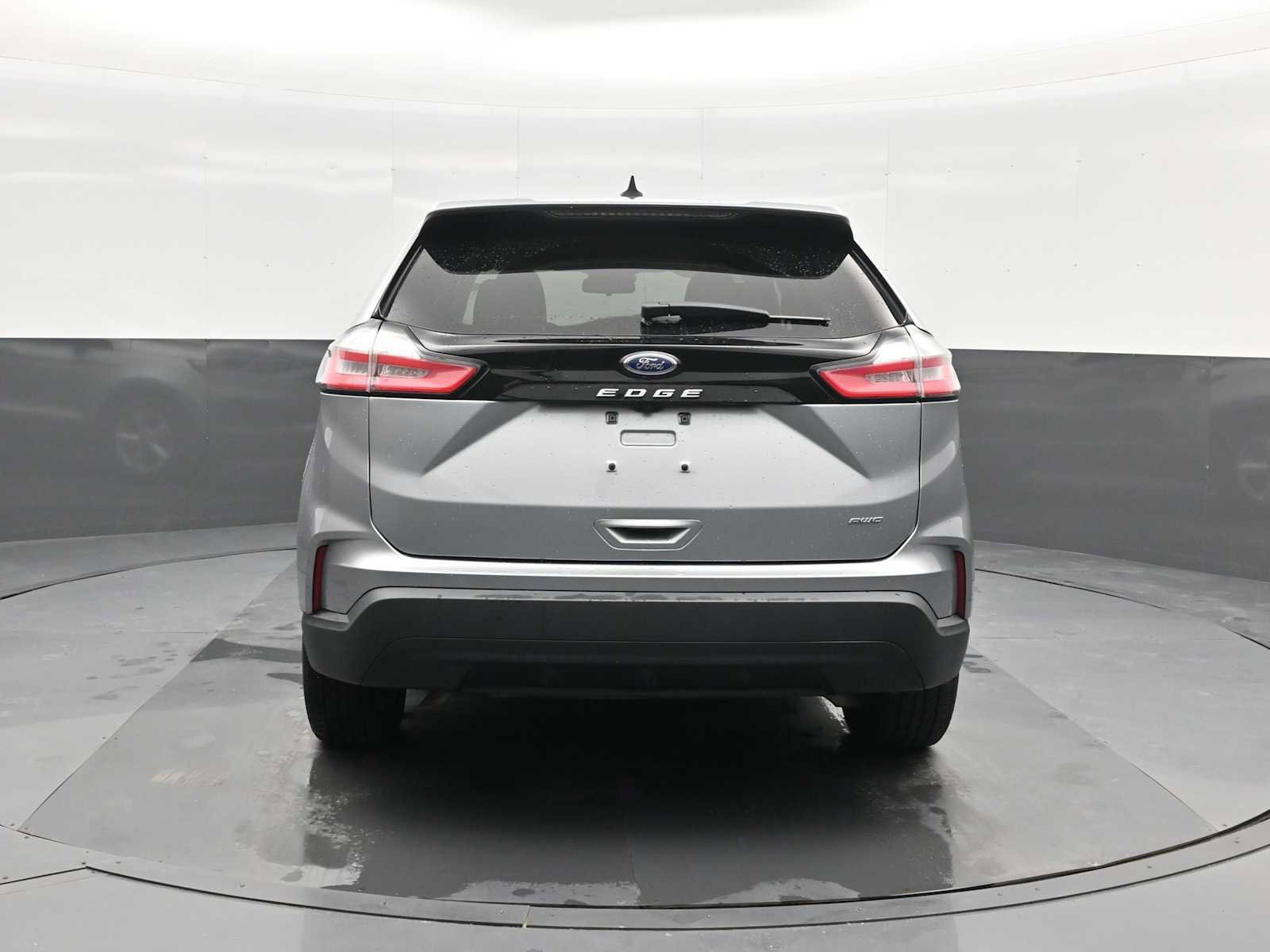 Used 2023 Ford Edge SE AWD/4WD image 7