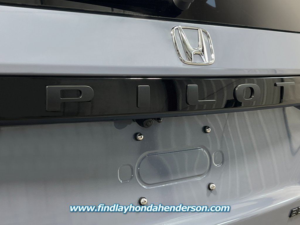 New 2026 Honda Pilot Black Edition image 7