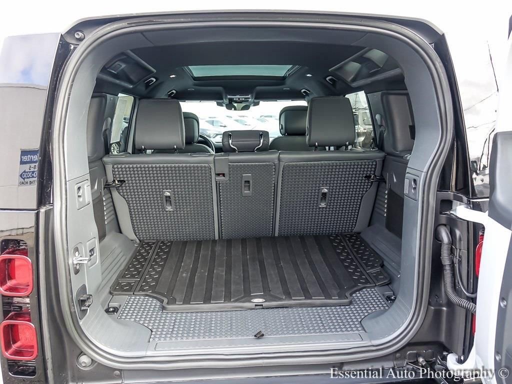 Used 2023 Land Rover Defender 110 X-Dynamic SE image 25