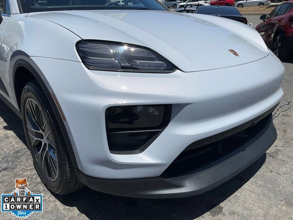 Used 2025 Porsche Macan 4S Electric AWD/4WD image 74