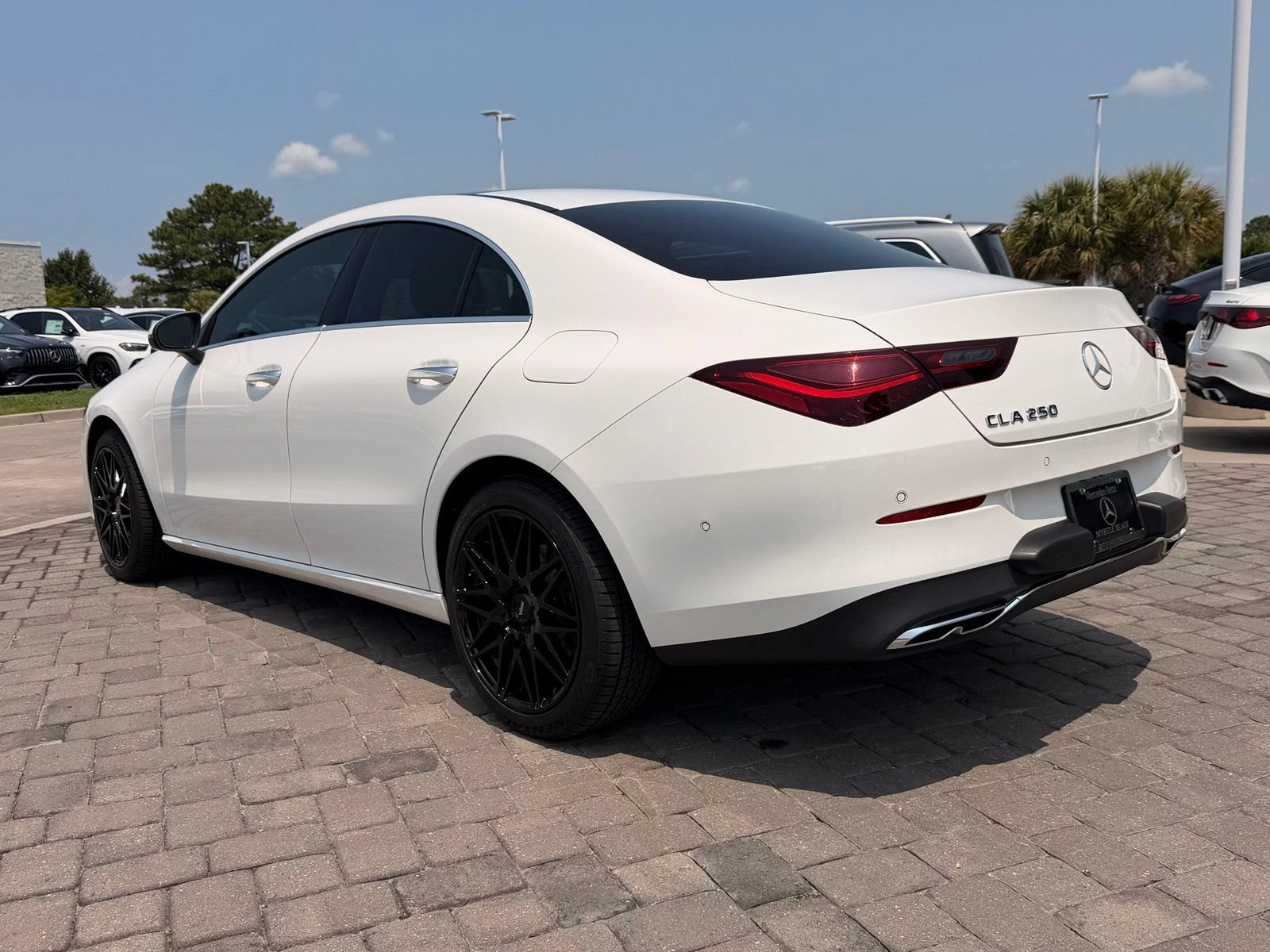 Used 2025 Mercedes-Benz CLA 250 image 10