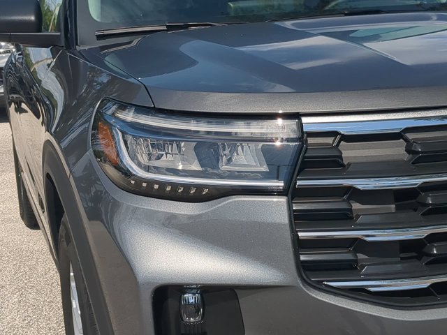 New 2026 Ford Explorer Active w/ Active Comfort Package RWD image 11