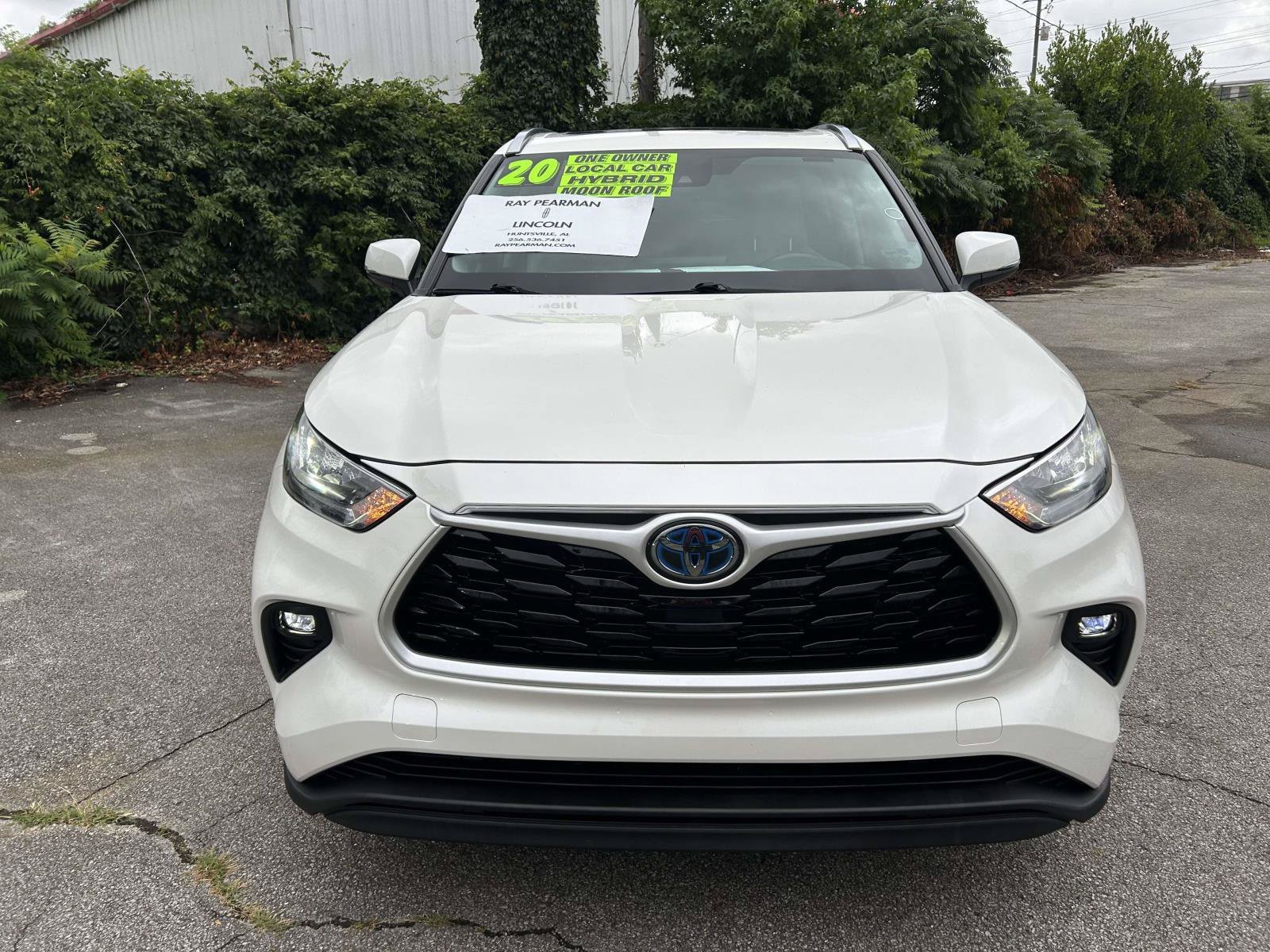 Used 2020 Toyota Highlander XLE FWD image 12