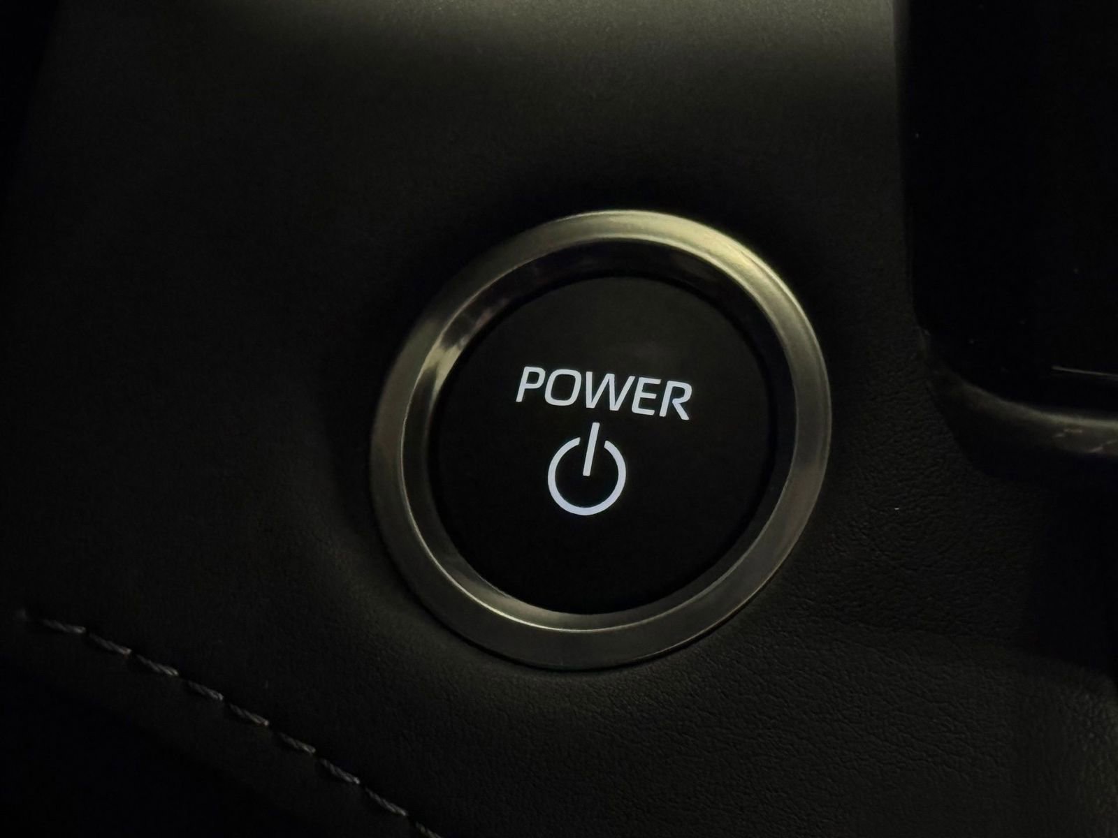 New 2026 Toyota Highlander Platinum image 28