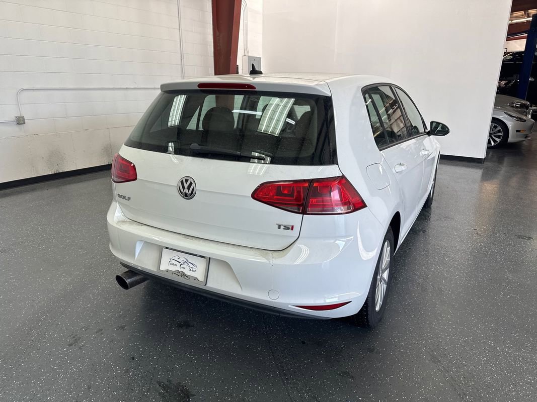 Used 2015 Volkswagen Golf S image 4