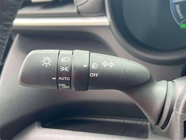 Used 2025 Toyota Sienna Platinum image 27