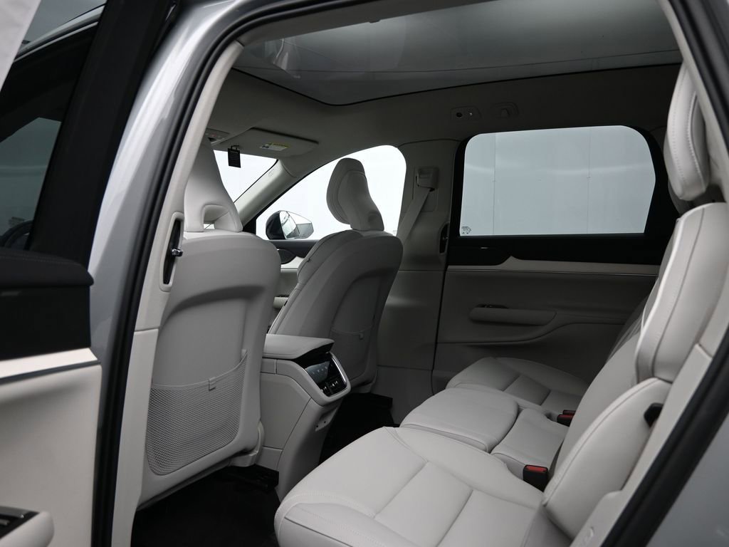 New 2025 Volvo EX90 Ultra image 24