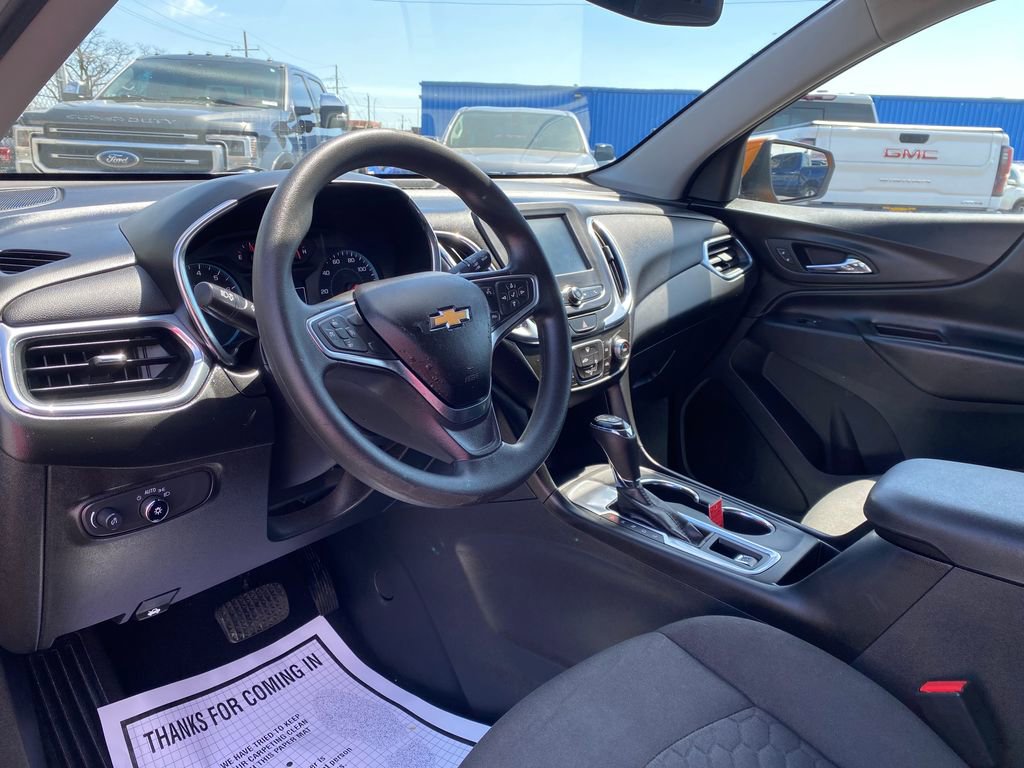 Used 2018 Chevrolet Equinox LT FWD image 9