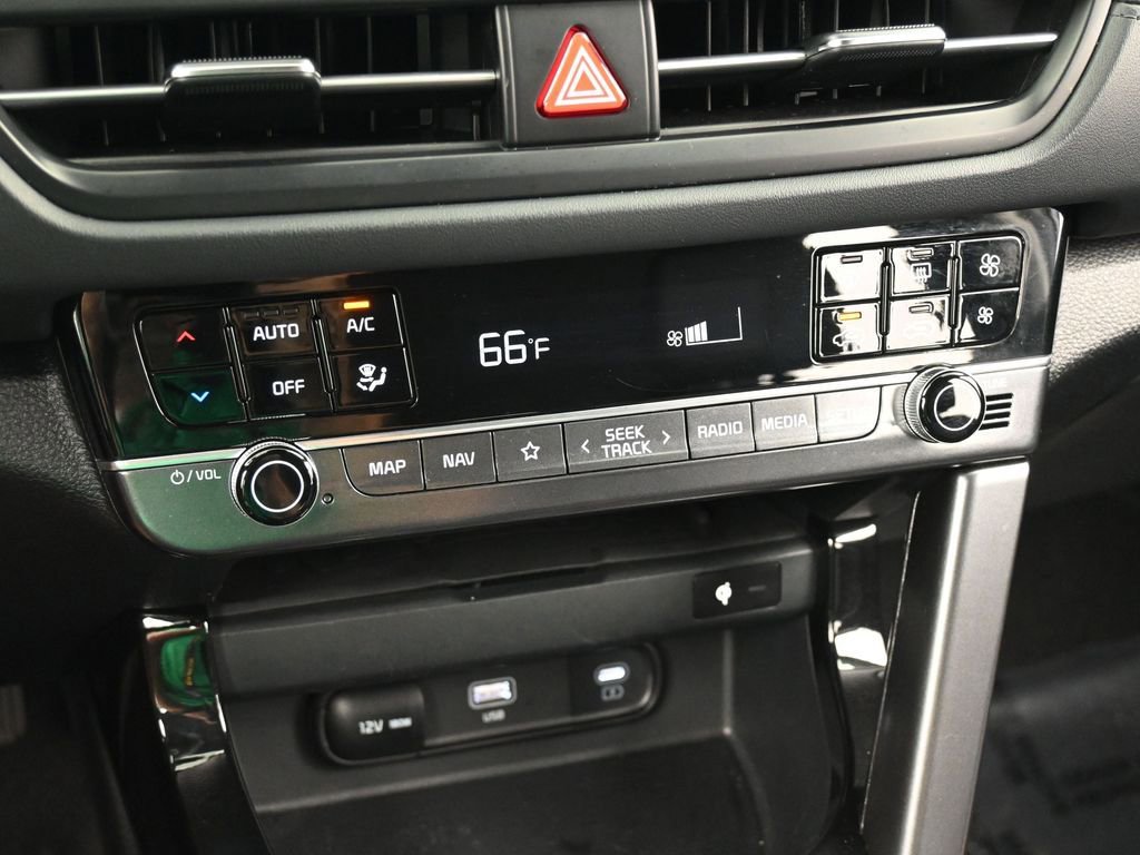 Used 2024 Kia Seltos EX image 22