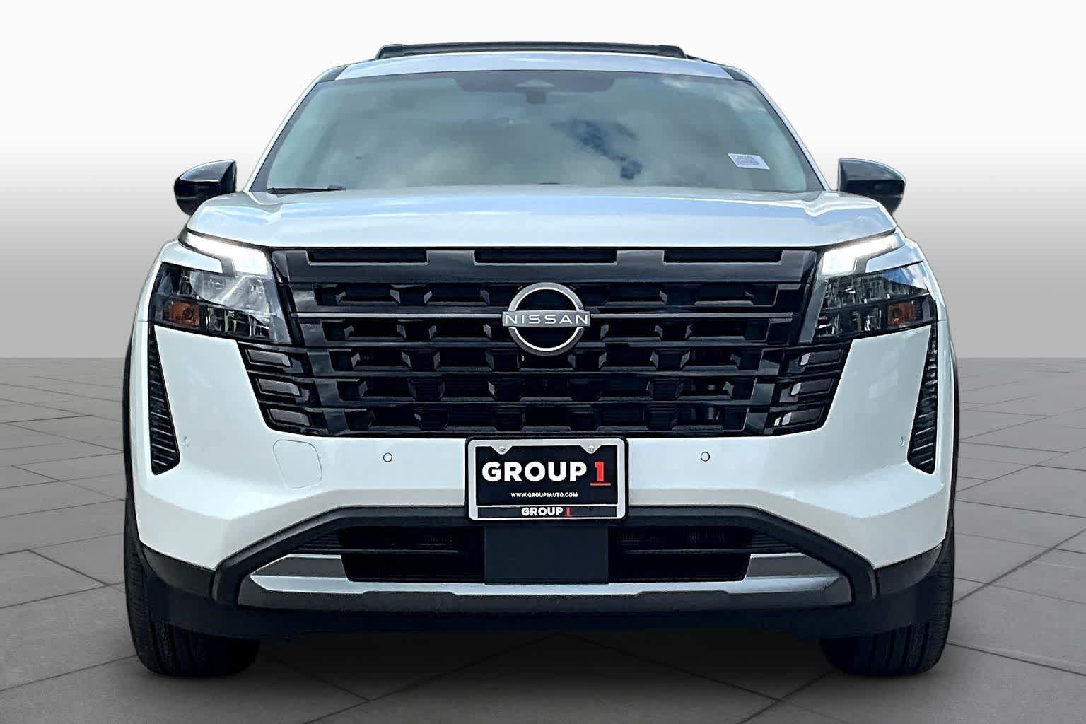 New 2026 Nissan Pathfinder SL FWD image 3