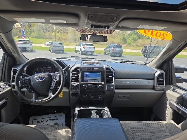 Used 2019 Ford F250 XLT w/ XLT Premium Package AWD/4WD image 35
