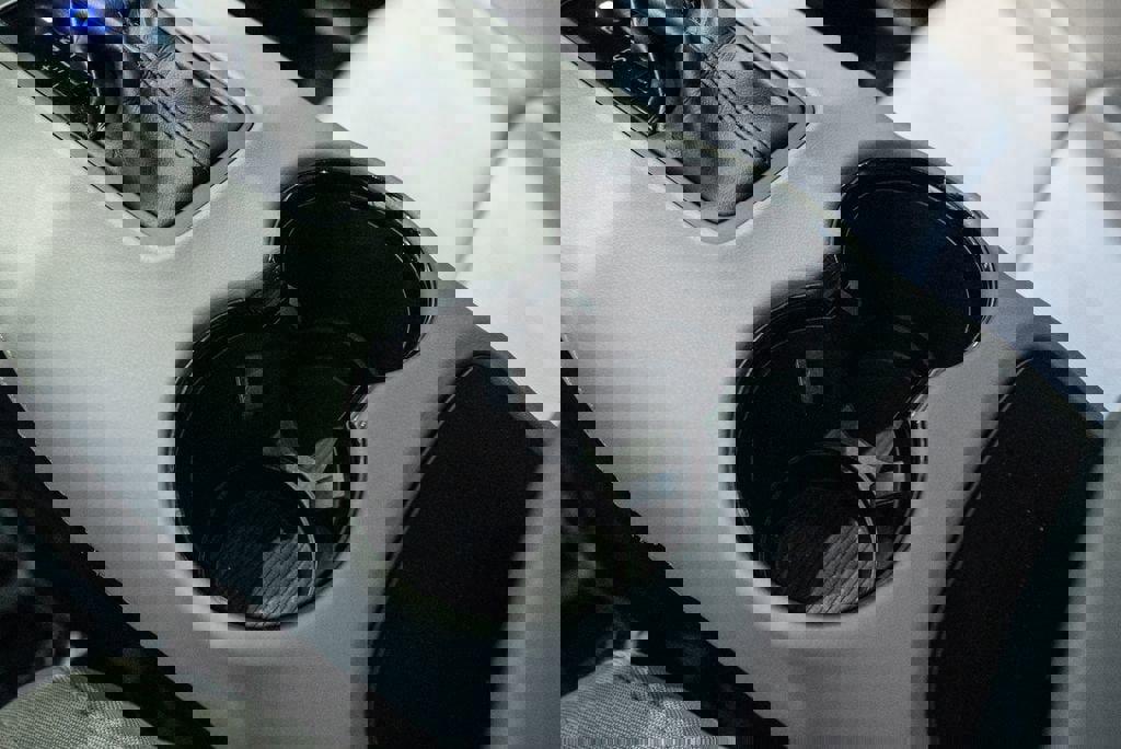 Used 2023 Toyota Venza LE image 30