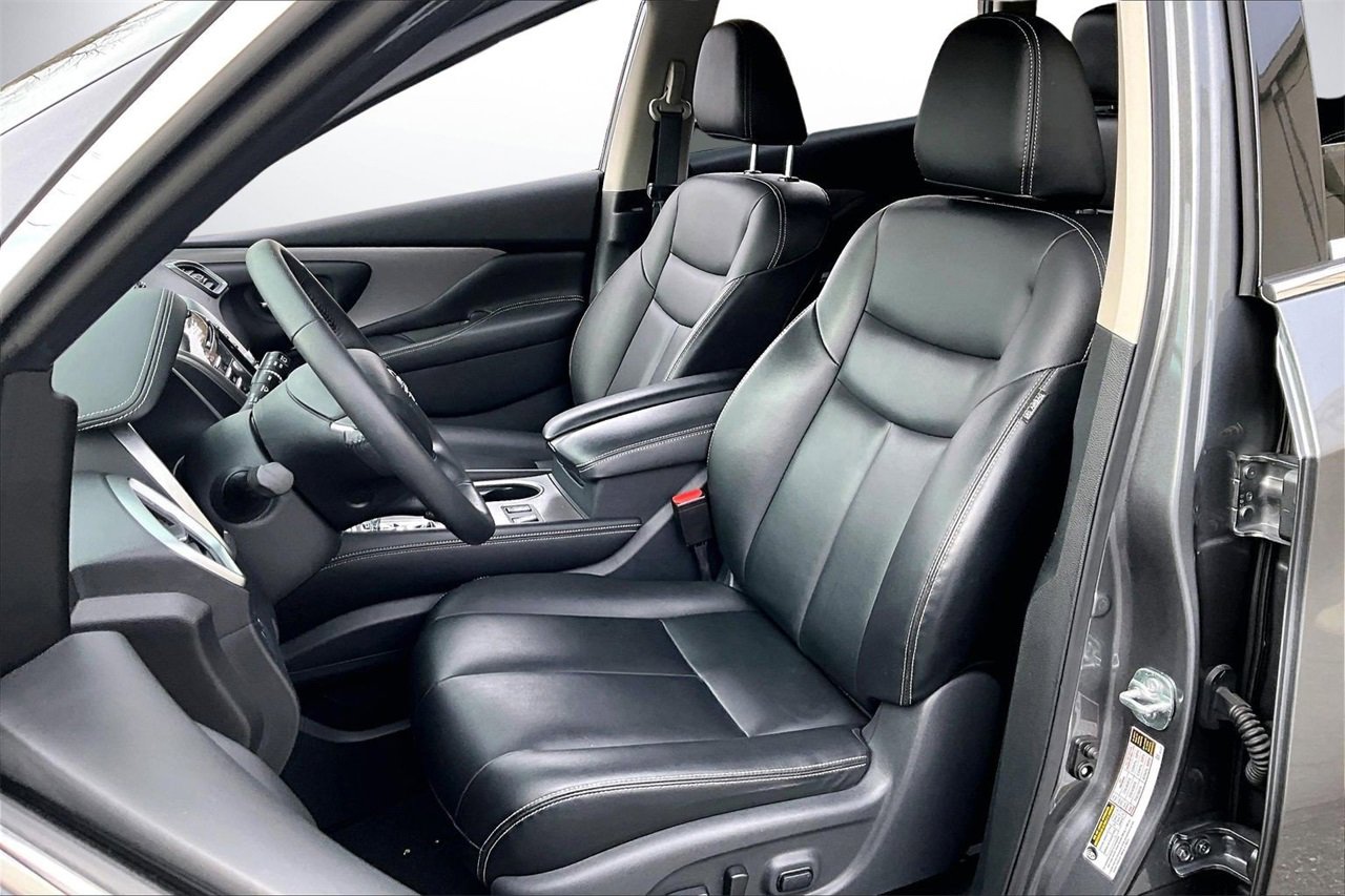 Used 2023 Nissan Murano SV w/ Cargo Package image 20