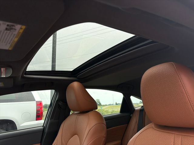 Used 2019 Toyota Avalon Limited FWD image 27
