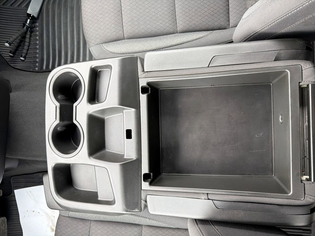 Used 2025 Chevrolet Silverado 2500 LT w/ Convenience Package image 33